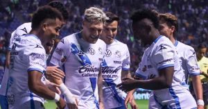 Derrota Puebla a Tigres y respira en el Clausura 2026