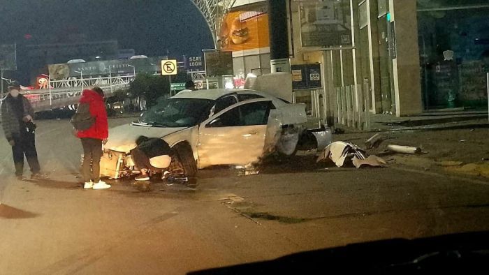 Reportan nuevo accidente en la V&iacute;a Atlixc&aacute;yotl