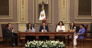 Firman convenio Congreso del Estado e IMSS