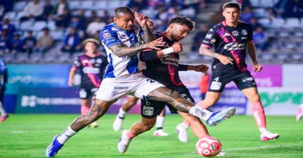 Vence Pachuca al Puebla con la heroica