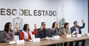 Aprueban en Comisi&oacute;n reforma para garantizar int&eacute;rpretes a personas con discapacidad auditiva en la Fiscal&iacute;a