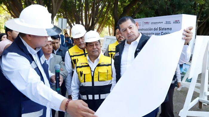 Supervisa Armenta las obras de construcci&oacute;n del Cableb&uacute;s
