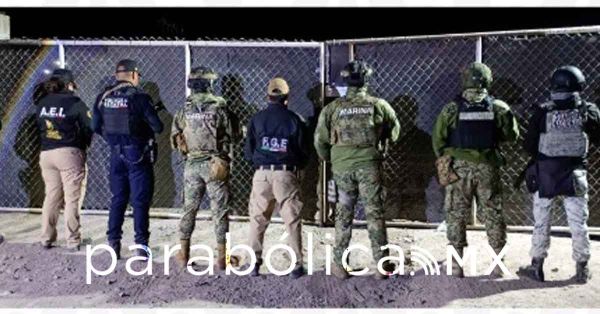 Desmantela la FGE punto de resguardo de camiones de carga robados en Santiago Miahuatl&aacute;n