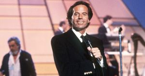 Archiva Fiscal&iacute;a Espa&ntilde;ola denuncia por agresi&oacute;n sexual contra Julio iglesias