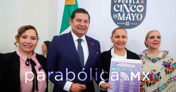 Impulsan Casas Carmen Serd&aacute;n visibilidad y empoderamiento de mujeres en Puebla