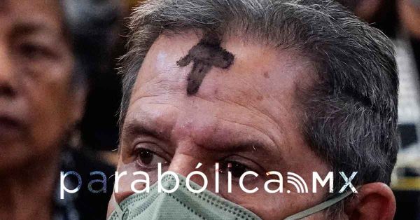 Viven cat&oacute;licos poblanos el Mi&eacute;rcoles de Ceniza; marca inicio de la Cuaresma