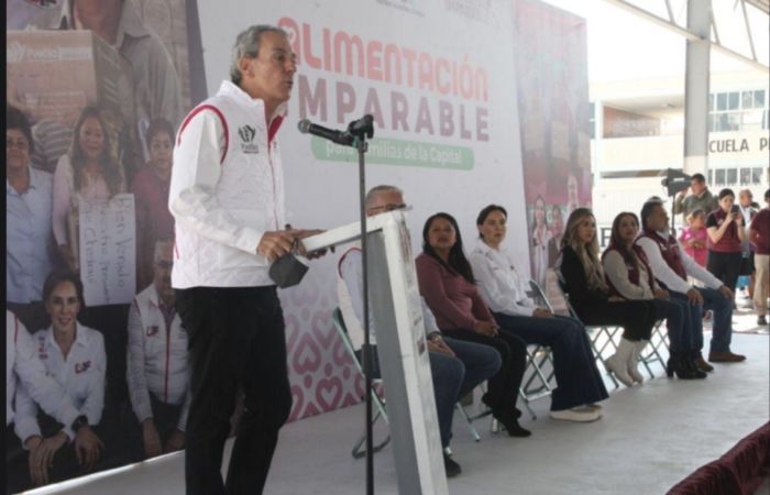 Entregan Pepe Chedraui y MariElise Budib m&aacute;s de 7 mil despensas en Agua Santa