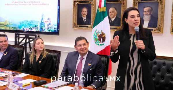 Respalda Josefina Rodr&iacute;guez, titular de SECTUR federal, el proyecto del Cablebus