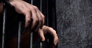 Reciben m&aacute;s de 27 a&ntilde;os de prisi&oacute;n por homicidio tras ri&ntilde;a vecinal en Tehuac&aacute;n