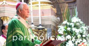 Ofician misa en Catedral tras incendio de la puerta norte