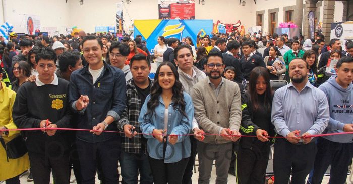 Realizan con &eacute;xito la Feria de las Universidades de Zacatl&aacute;n 2026; m&aacute;s de 600 alumnos llegan