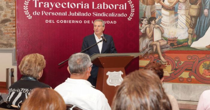 Reconoce Pepe Chedraui a personas jubiladas sindicalizadas por su servicio a la ciudad