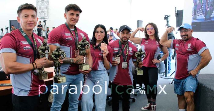 Anuncia Armenta la llegada del equipo profesional de baloncesto Lobos de Puebla